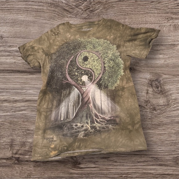 EUC Yin Yang Tree Tee by The Mountain Nature Graphic Vibes (S) - Picture 1 of 3